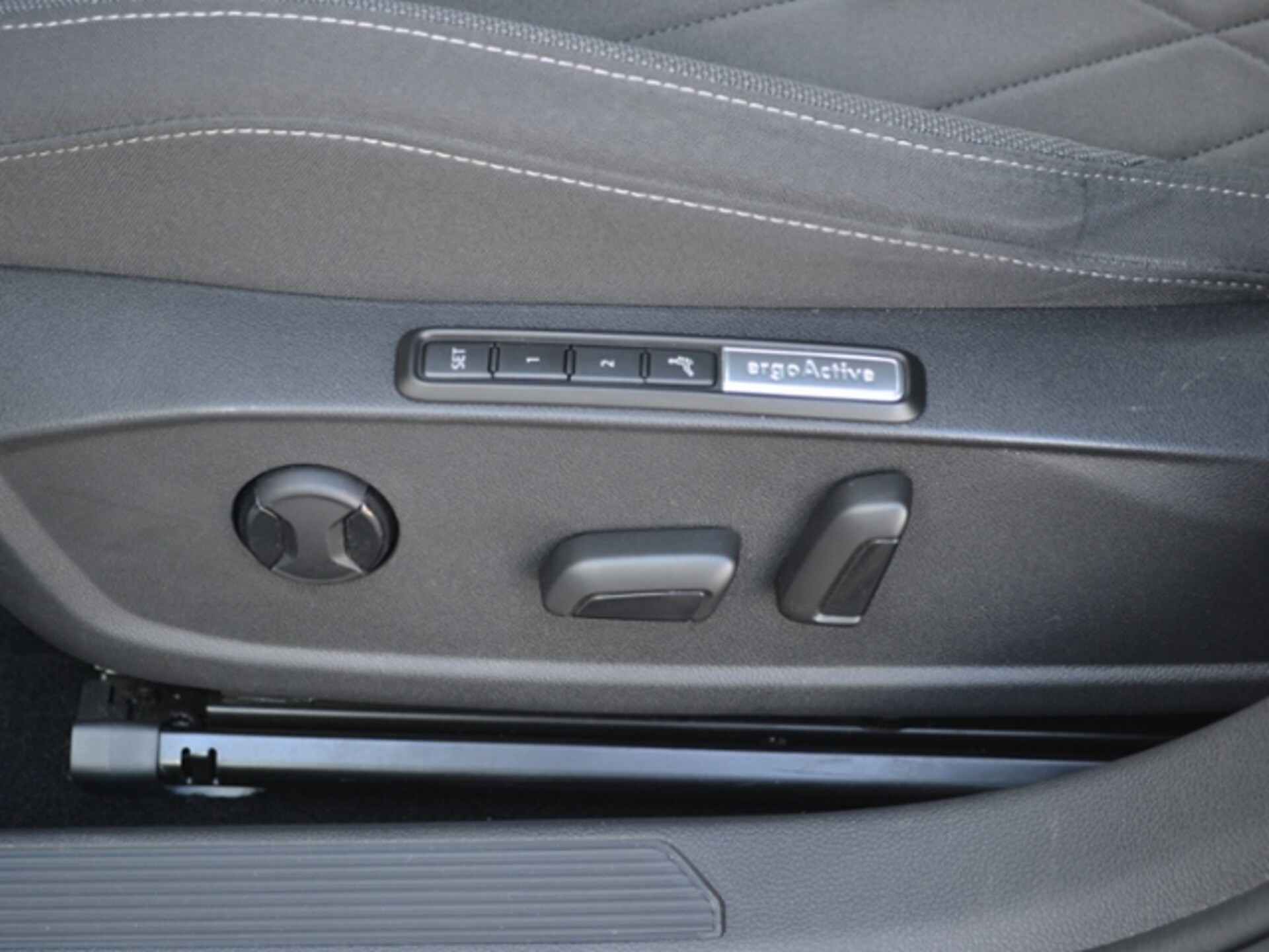 Volkswagen Golf Style