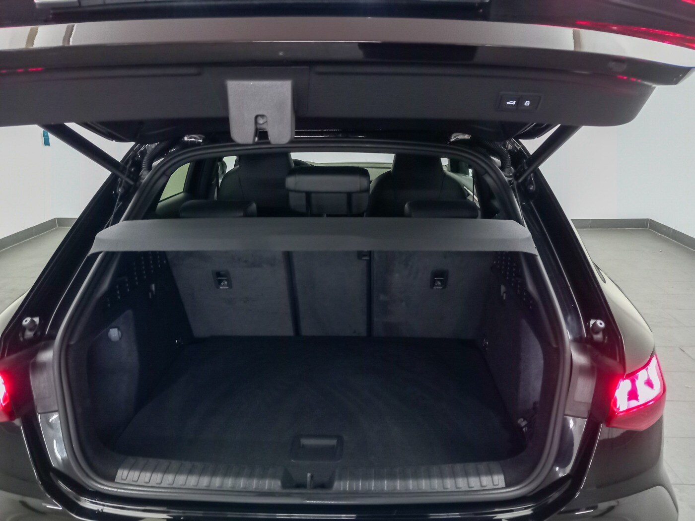 Image about Audi RS 3 Sportback TFSI quattro S tronic