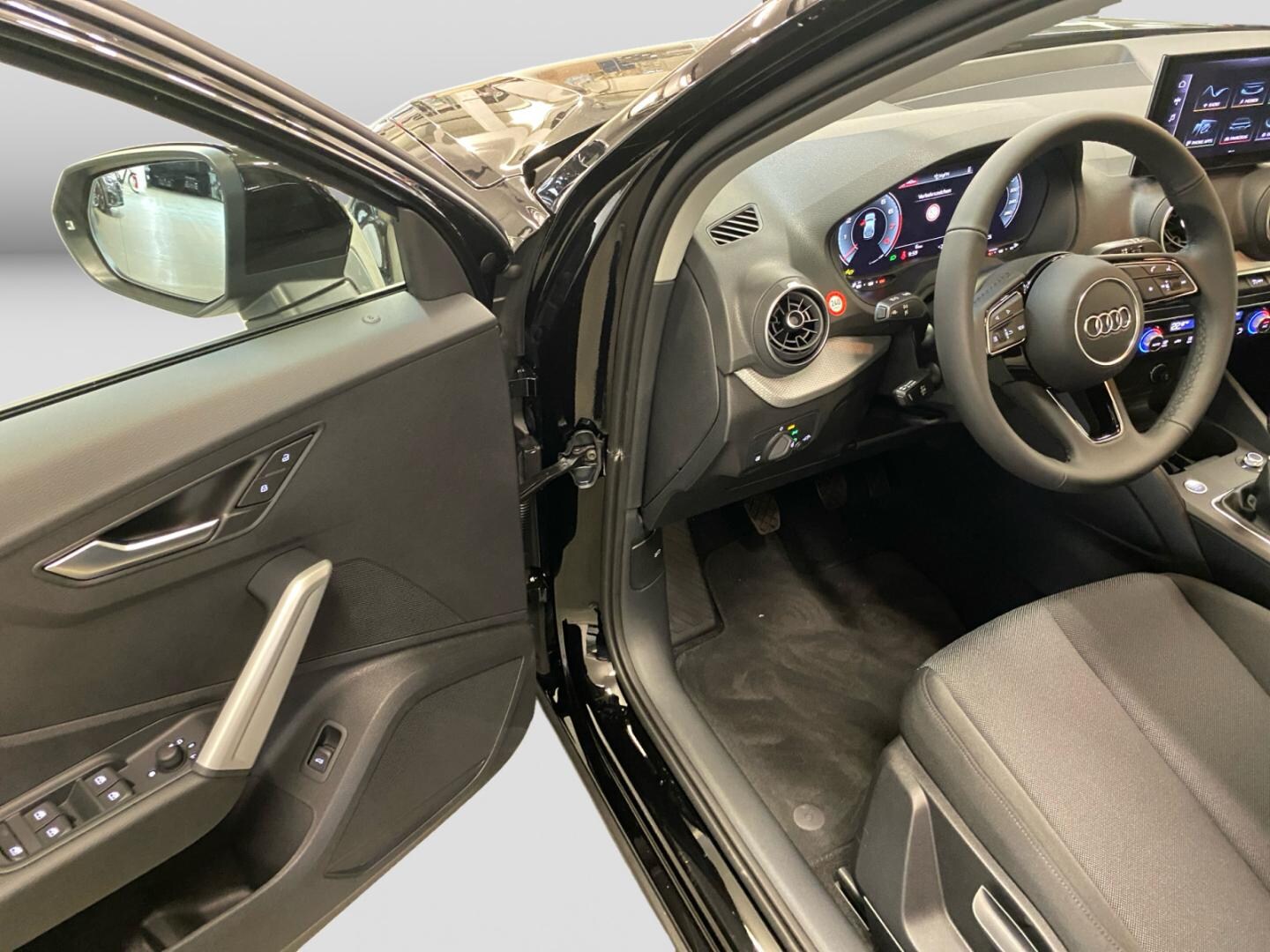 Bild über Audi Q2 30 TFSI Schaltgetriebe - für weitere Informationen kontaktieren Sie den Audi Partner