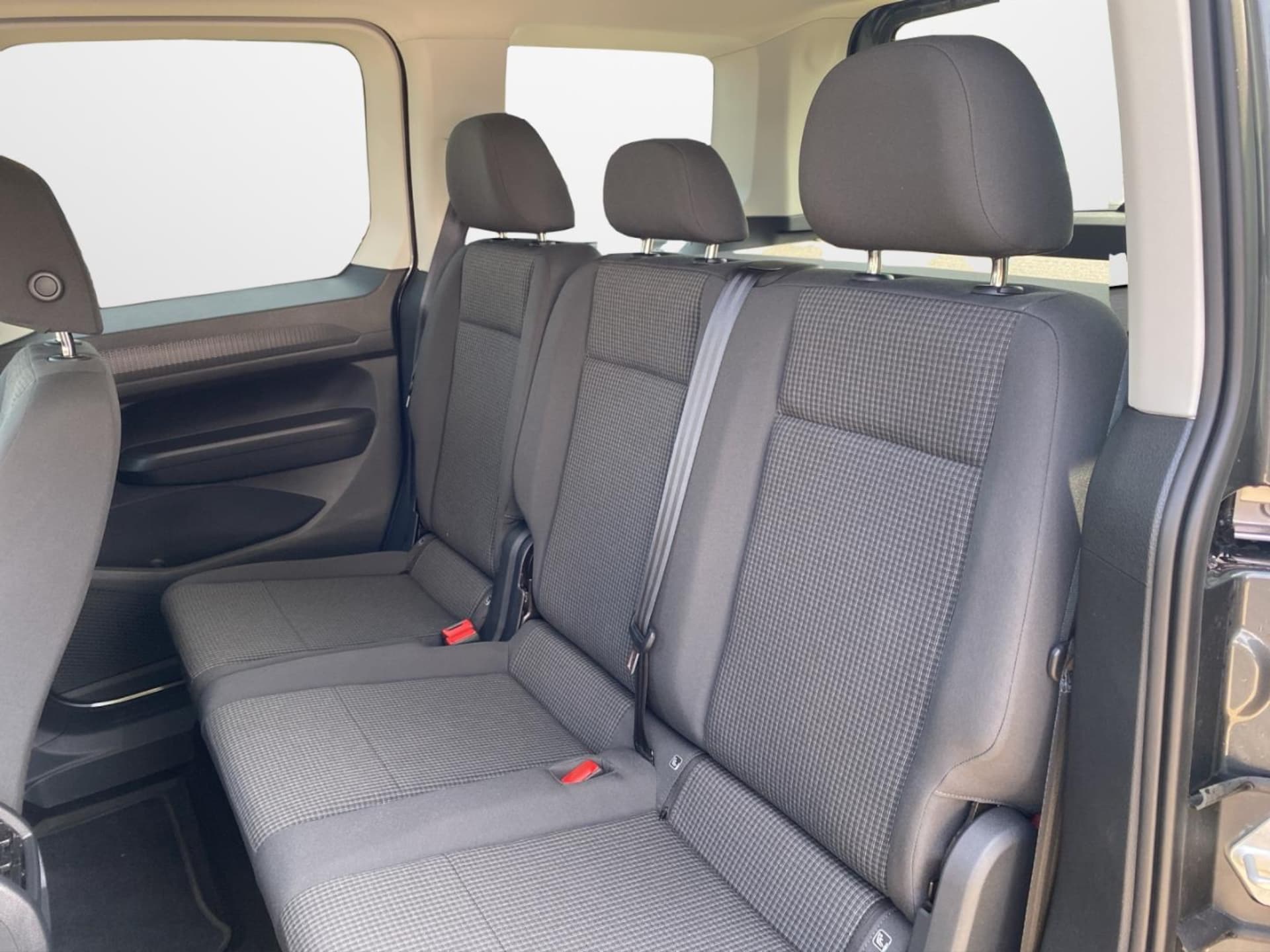 Volkswagen Caddy Basis-Modell