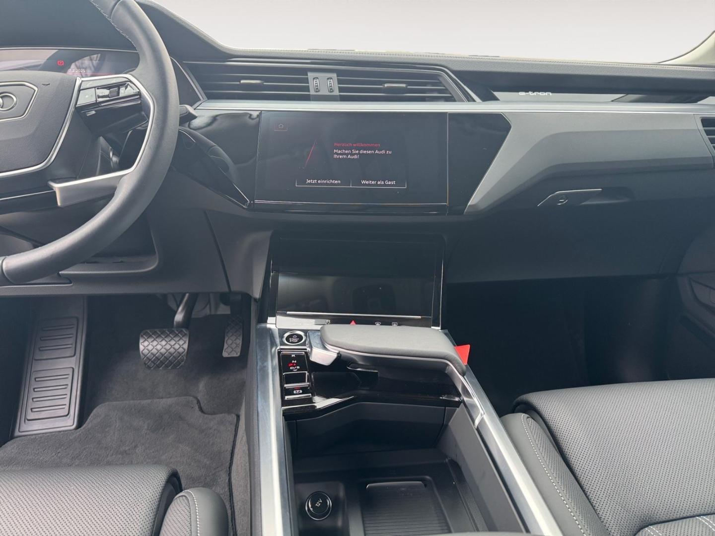 Image about Audi Q8 Sportback e-tron advanced 55 e-tron quattro