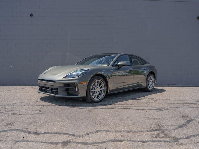 Photo of 2025 Porsche Panamera 