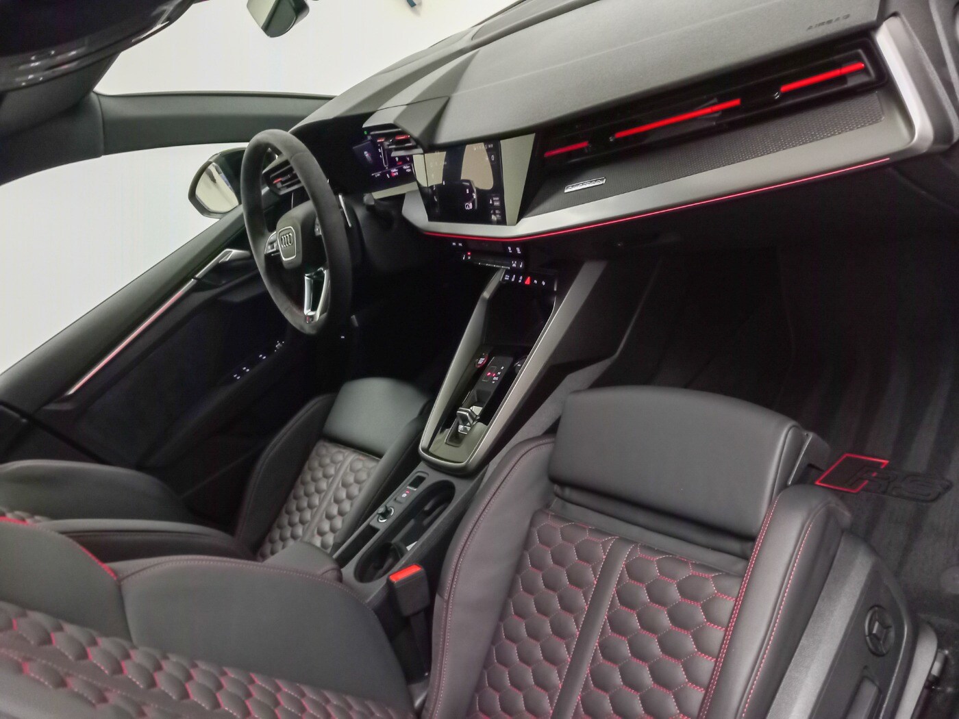 Image about Audi RS 3 Sportback TFSI quattro S tronic