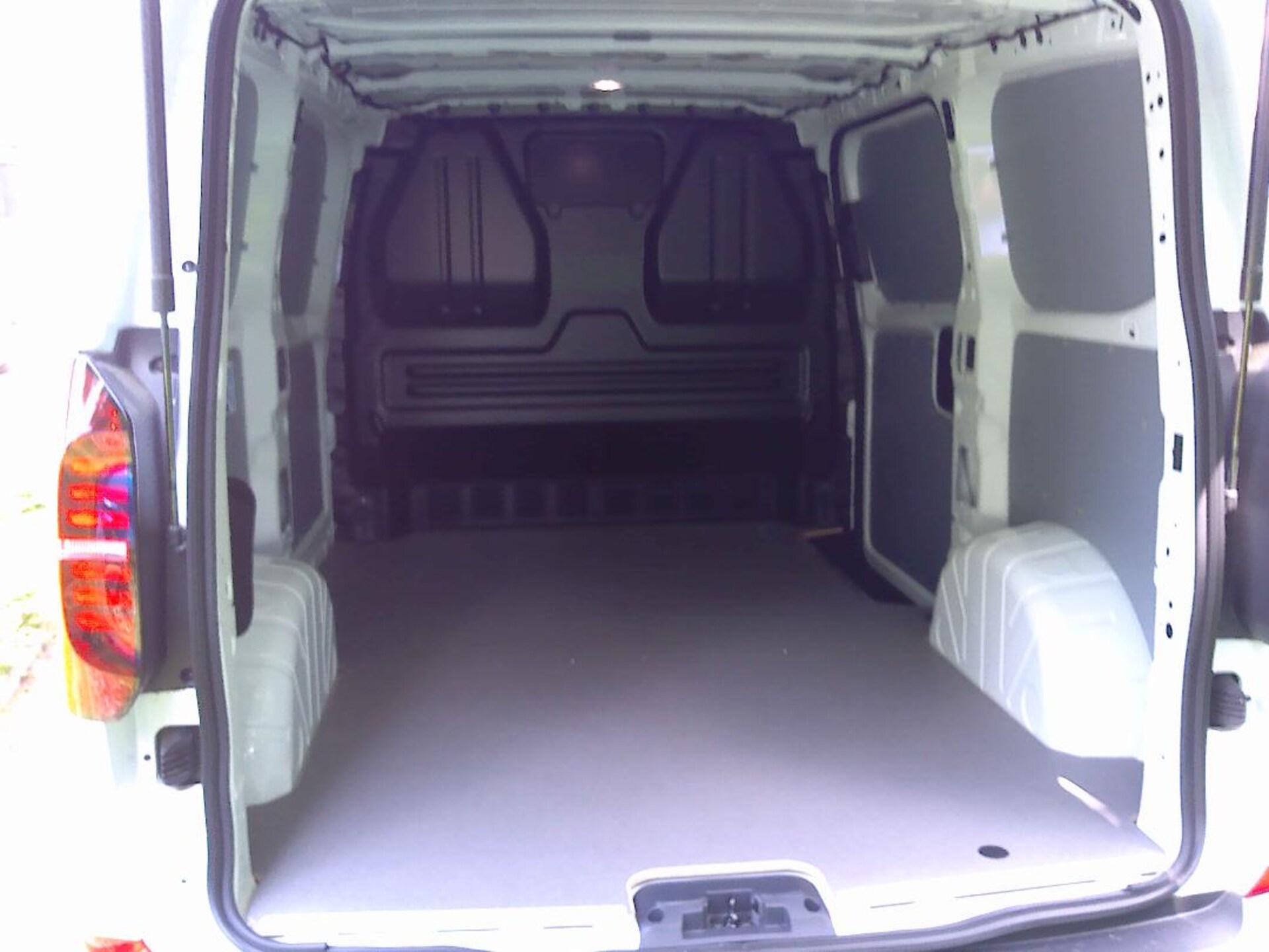 Volkswagen Transporter Kasten kurzer Radstand
