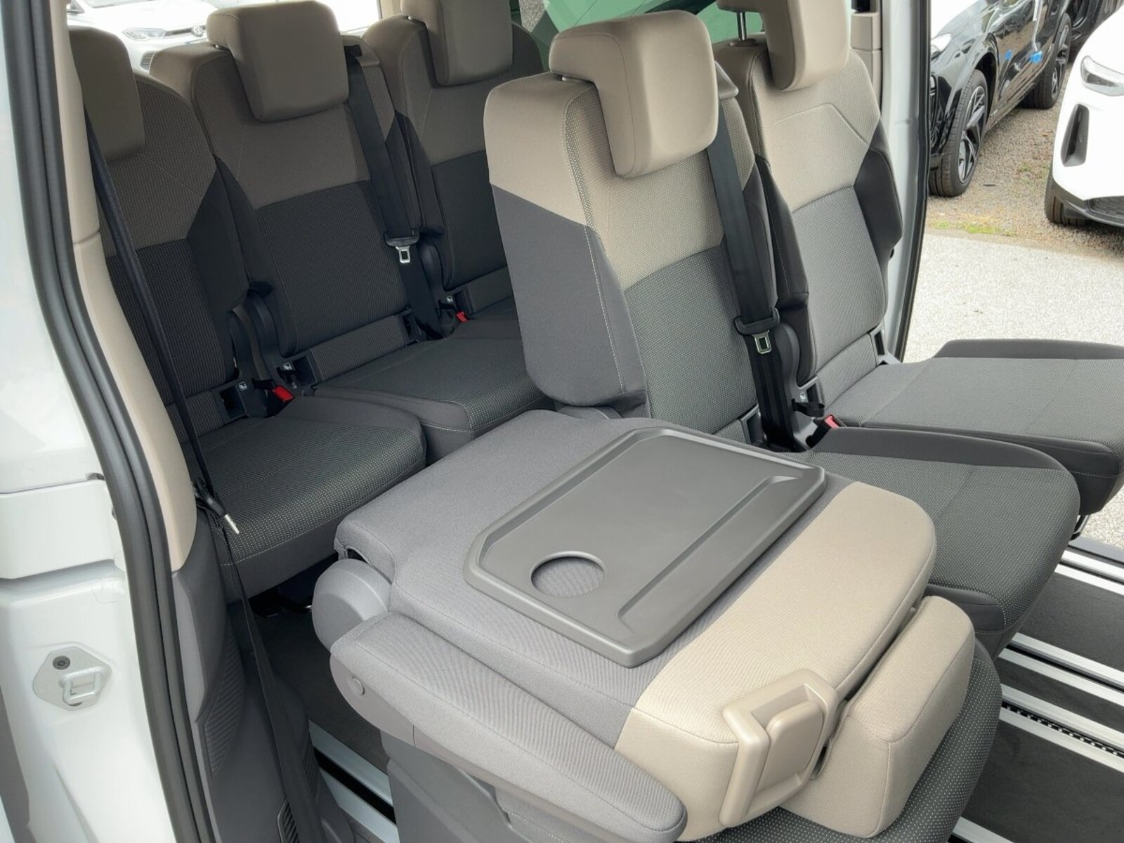 Volkswagen Multivan Langversion – Bild 14
