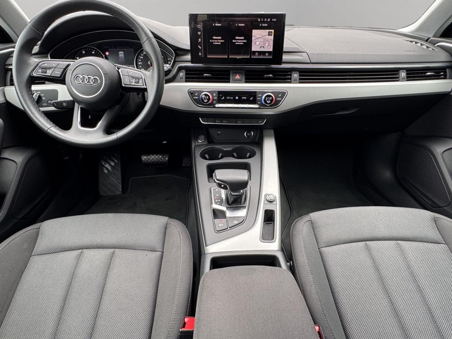 Bild über Audi A4 Avant 30 TDI S tronic - für weitere Informationen kontaktieren Sie den Audi Partner