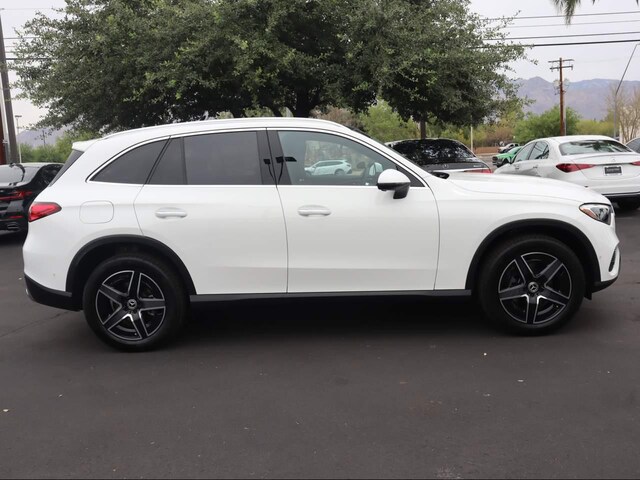 2026 Mercedes-Benz GLC 300