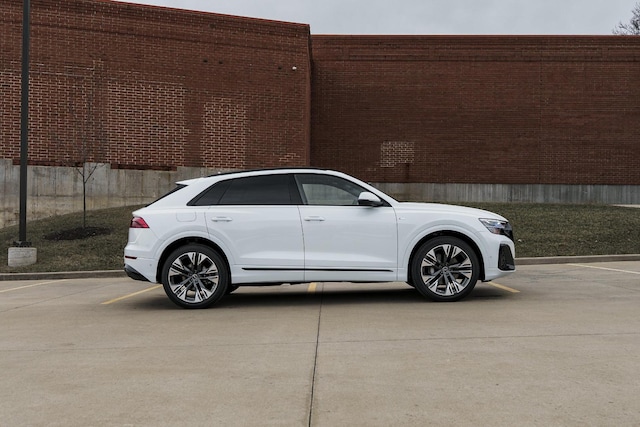 2026 Audi Q8