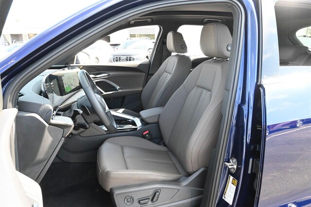 2025 Audi New Q5 Premium - Photo 16
