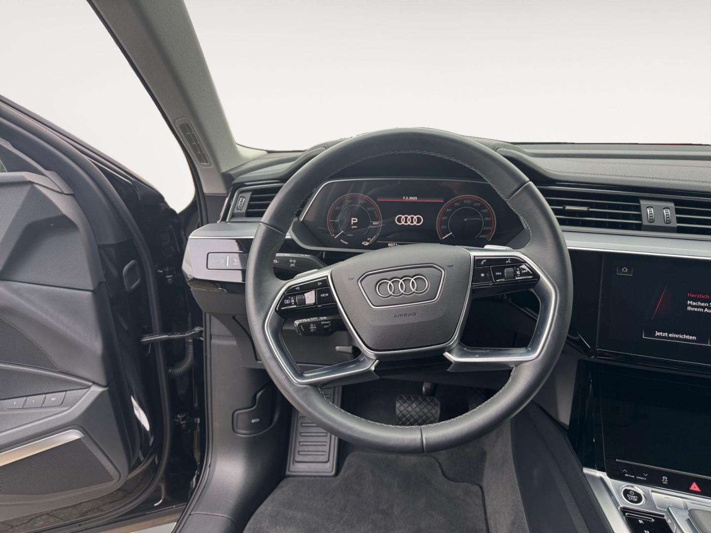 Image about Audi Q8 Sportback e-tron advanced 55 e-tron quattro