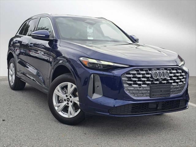 2025 Audi New Q5 Premium's photo