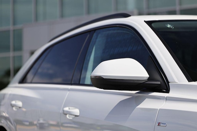 2023 Audi Q8