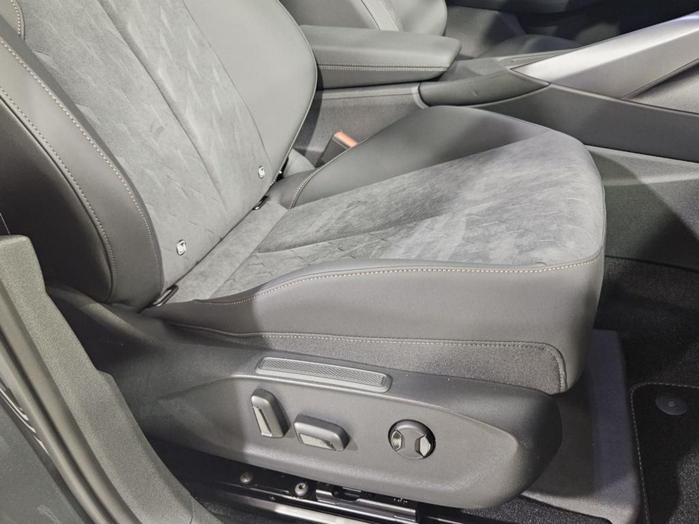 CUPRA Terramar 1.5 eTSI Beyond DSG 110 kW (150 CV) — photo 14