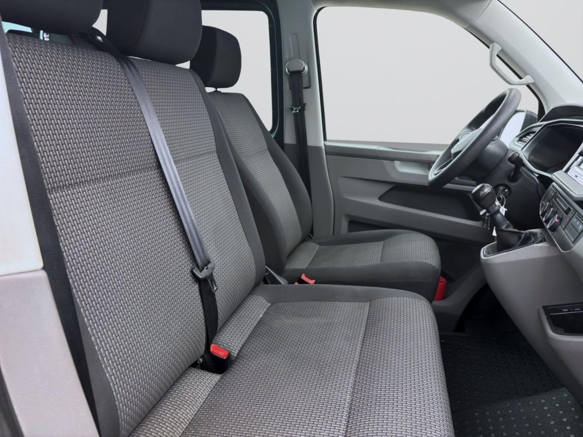 Volkswagen T6.1 Transporter Kombi kurzer Radstand