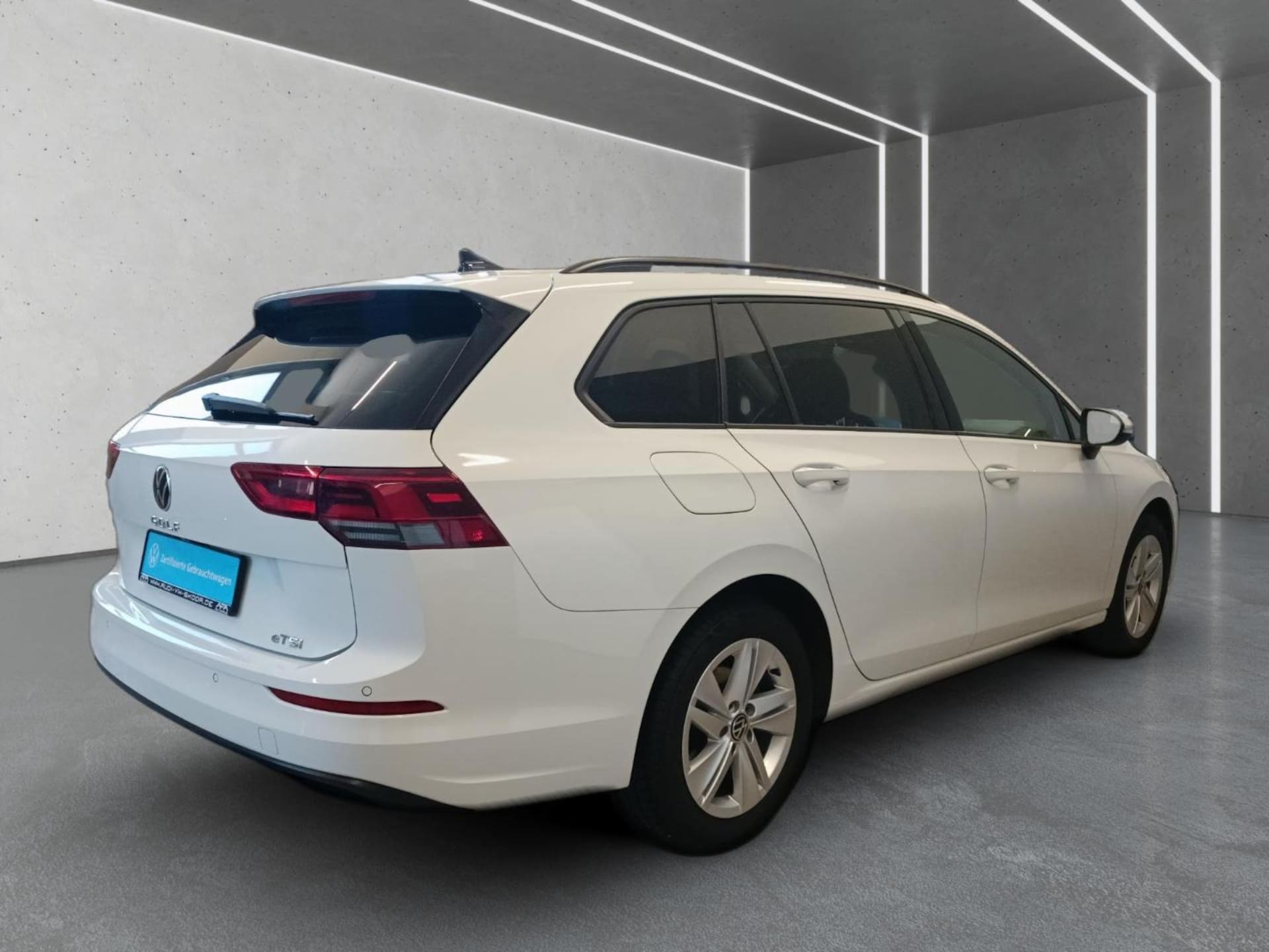 Volkswagen Golf Variant Life