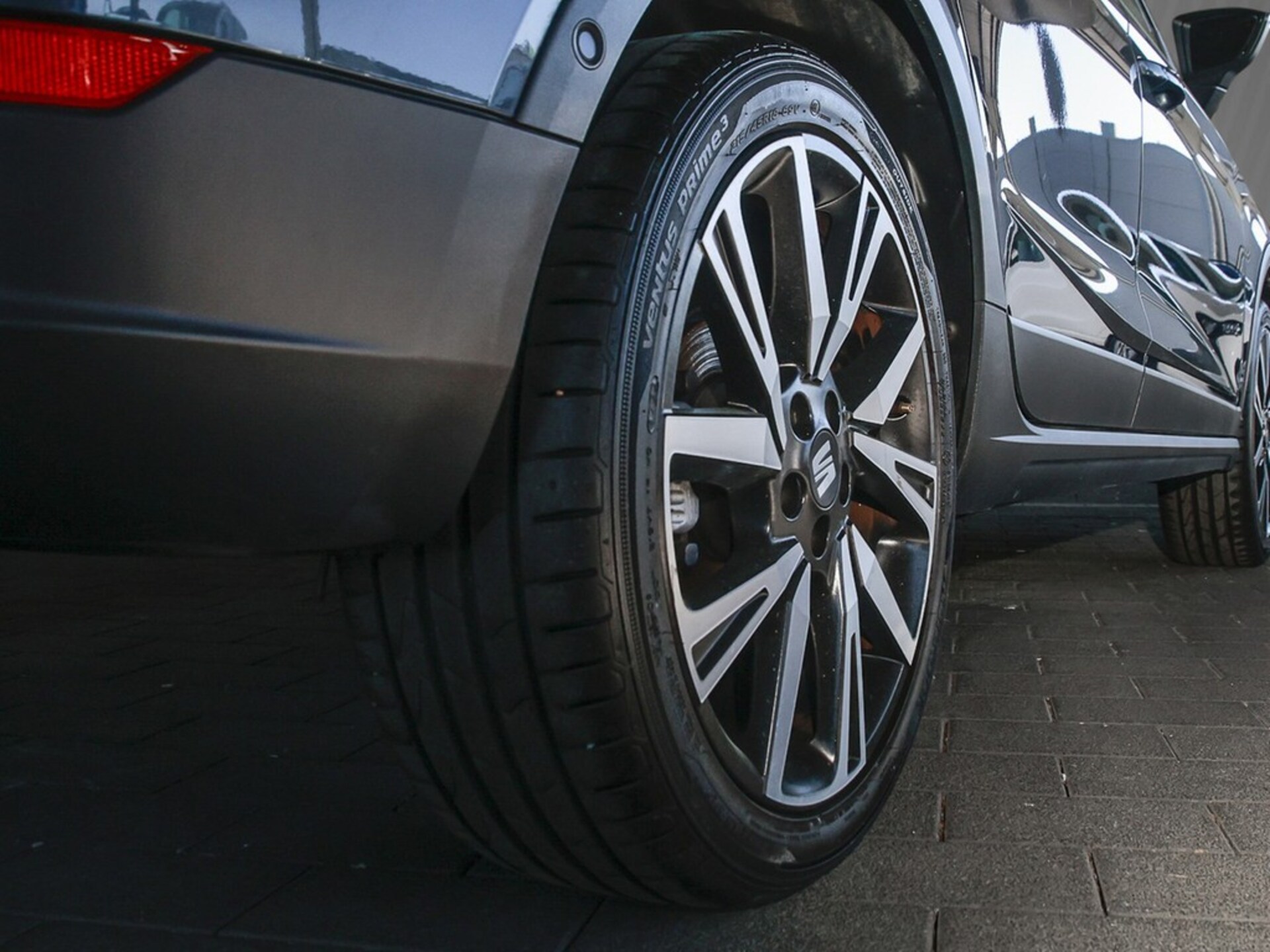 SEAT Arona FR