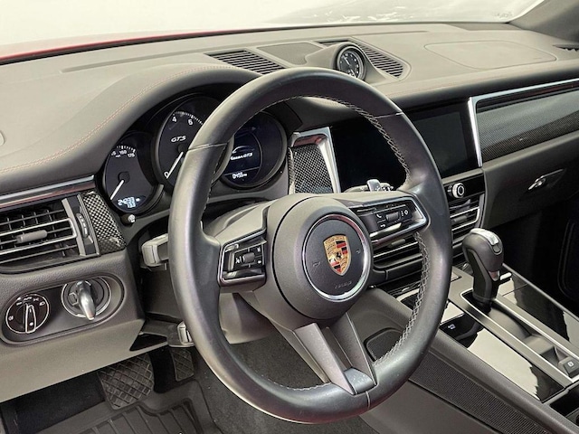 2022 Porsche Macan