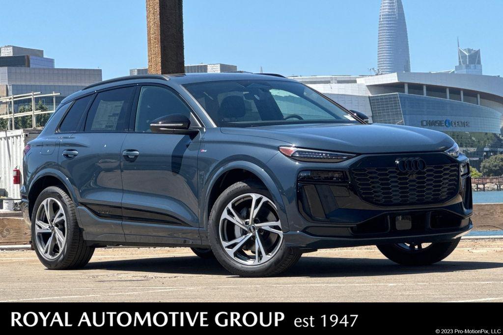 2027 Audi Q6 e-tron Premium Plus quattro's photo