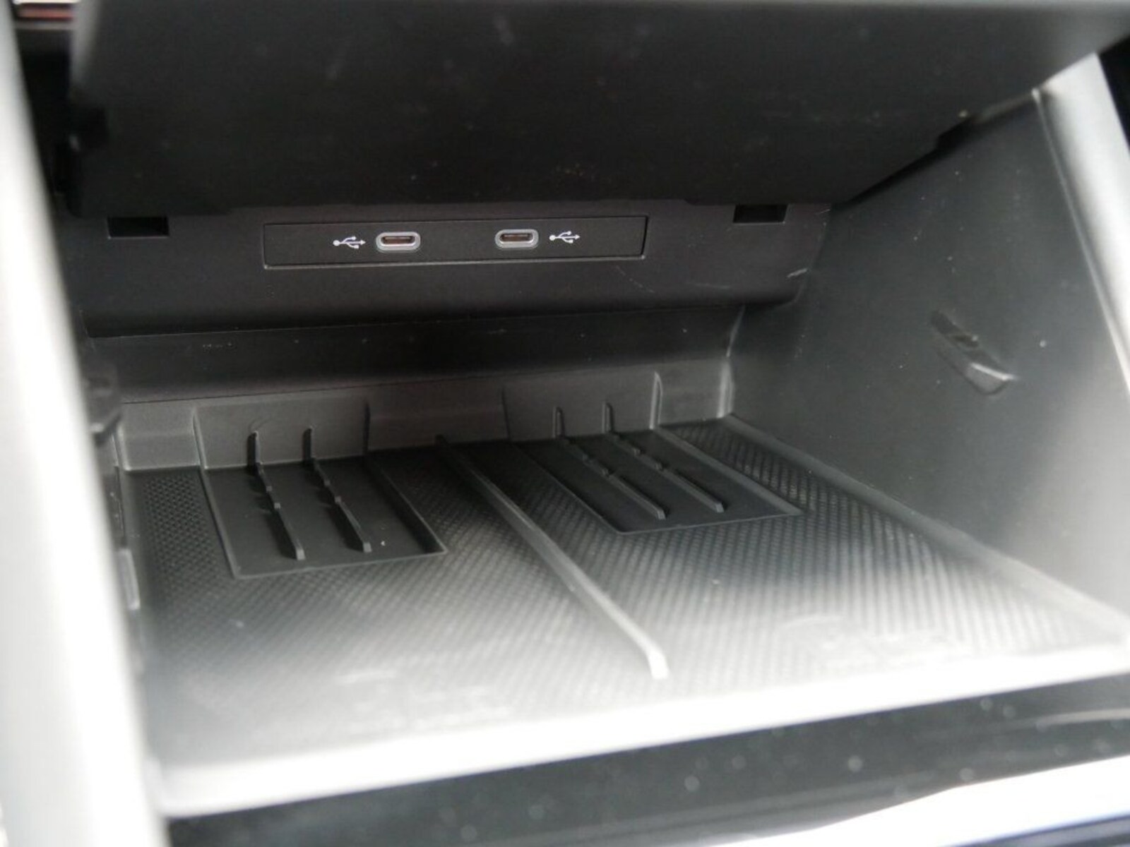 Volkswagen Tiguan – Bild 15