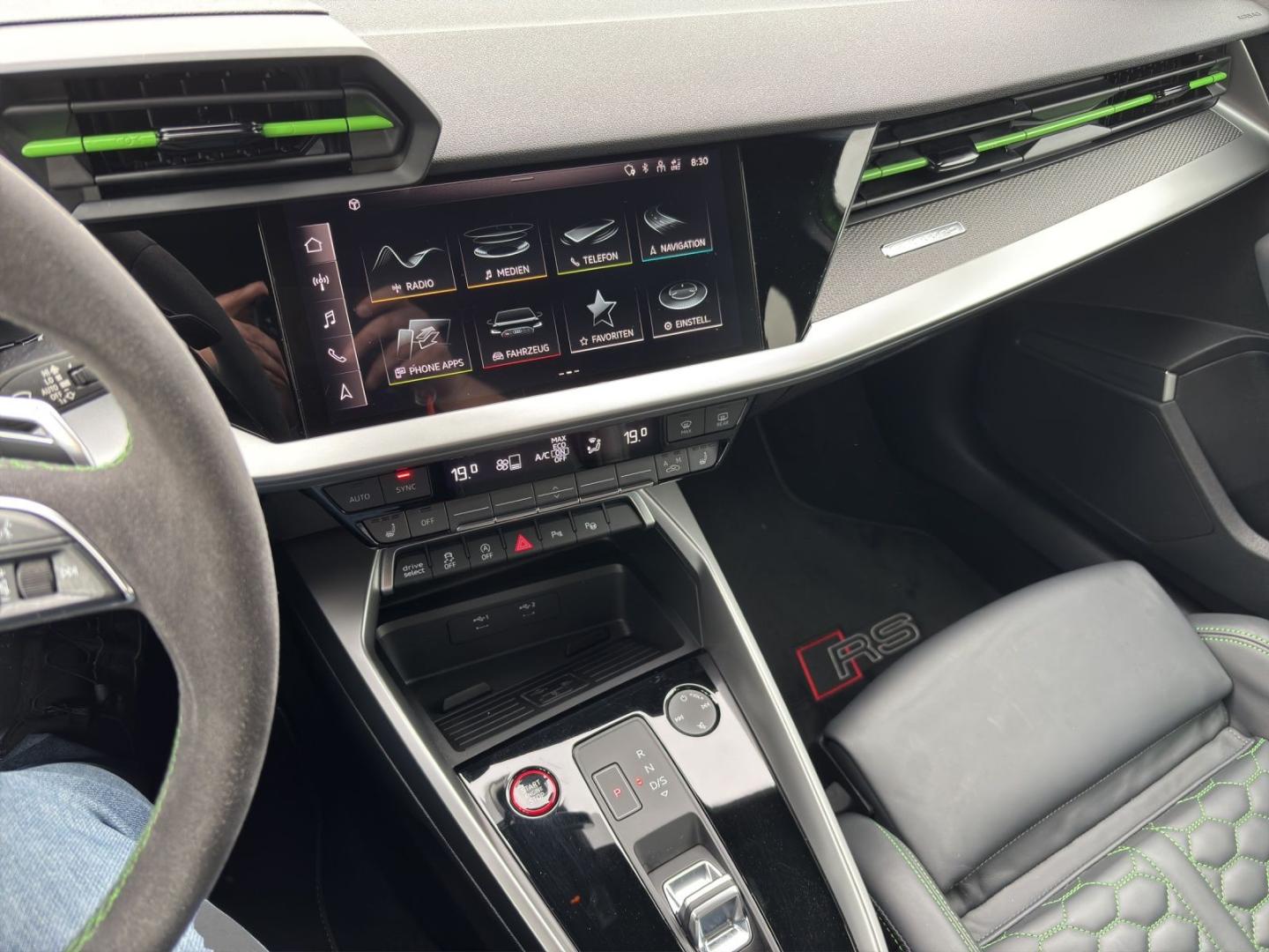 Image about Audi RS 3 Limousine TFSI quattro S tronic