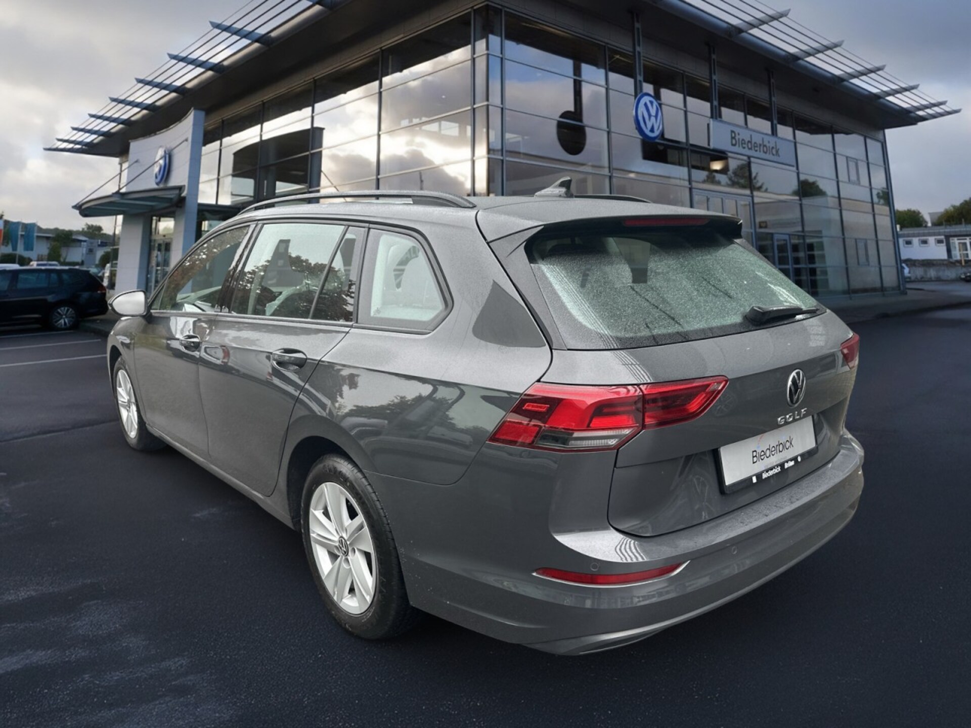 Volkswagen Golf Variant Life