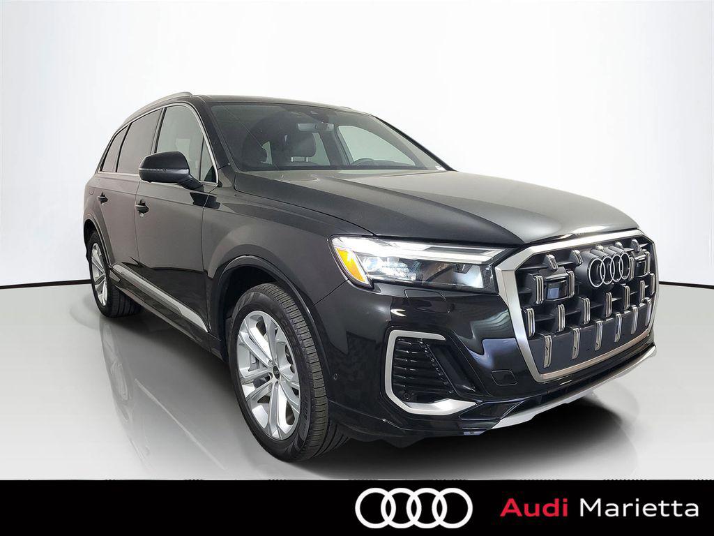 2025 Audi Q7 45 Premium quattro Tiptronic's photo
