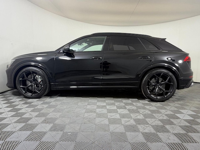 2026 Audi RS Q8 SUV performance