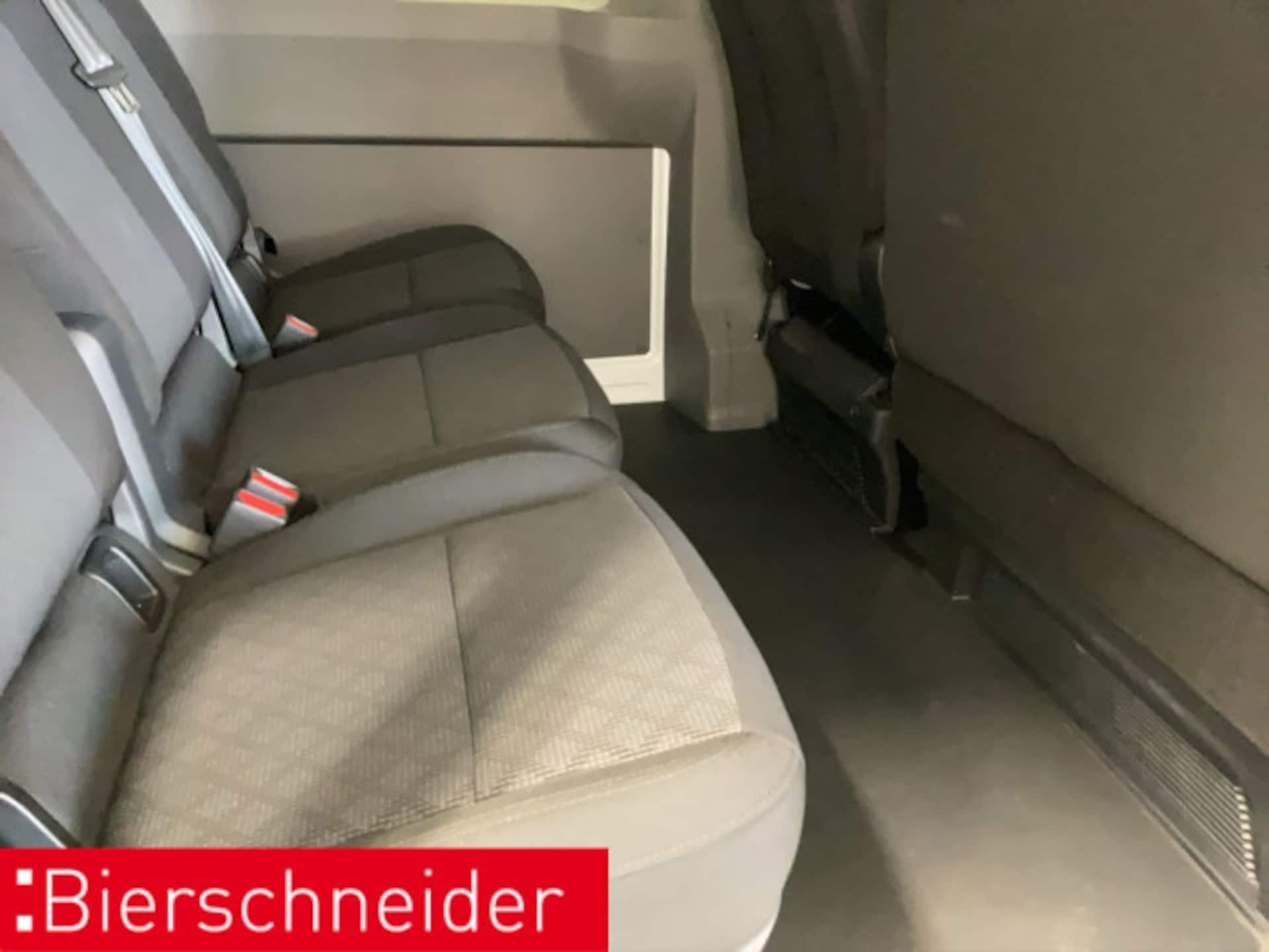 Volkswagen Transporter Kombi kurzer Radstand
