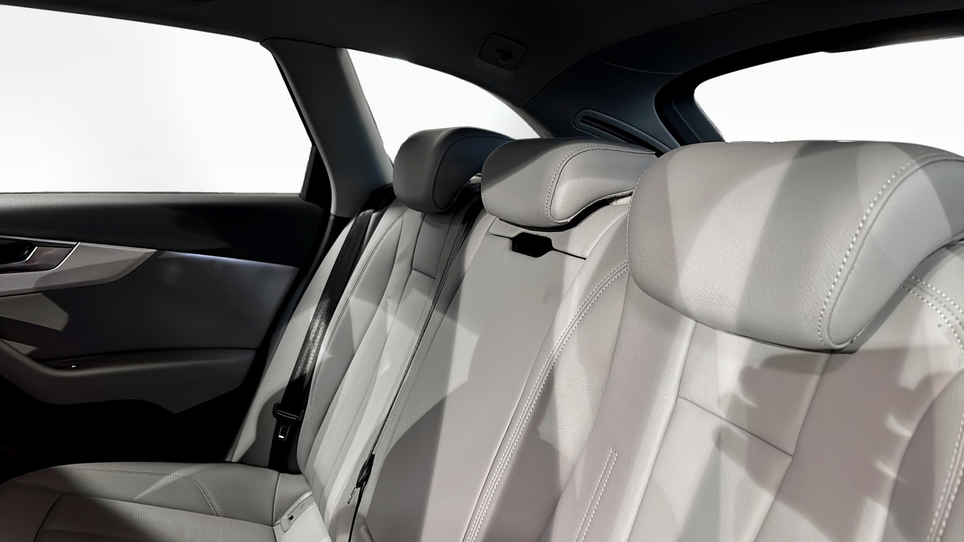 Bild som visar Audi A4 allroad quattro A4 allroad 2.0 TFSI quattro Proline 252 hk S tronic - för mer information kontakta din Audi Partner