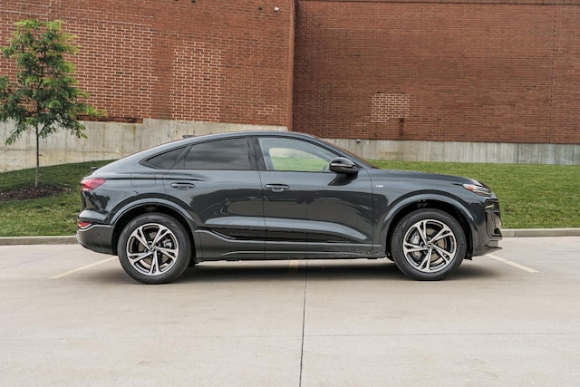 2027 Audi Q6 Sportback e-tron