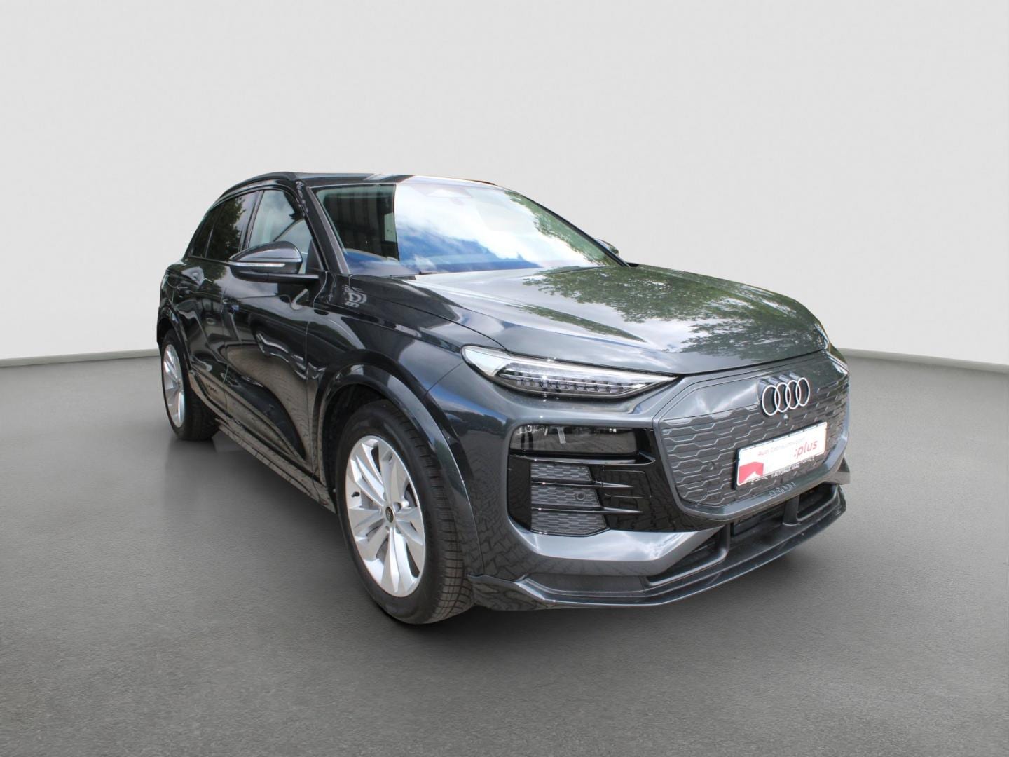 Bild über Audi Q6 SUV e-tron e-tron quattro - für weitere Informationen kontaktieren Sie den Audi Partner