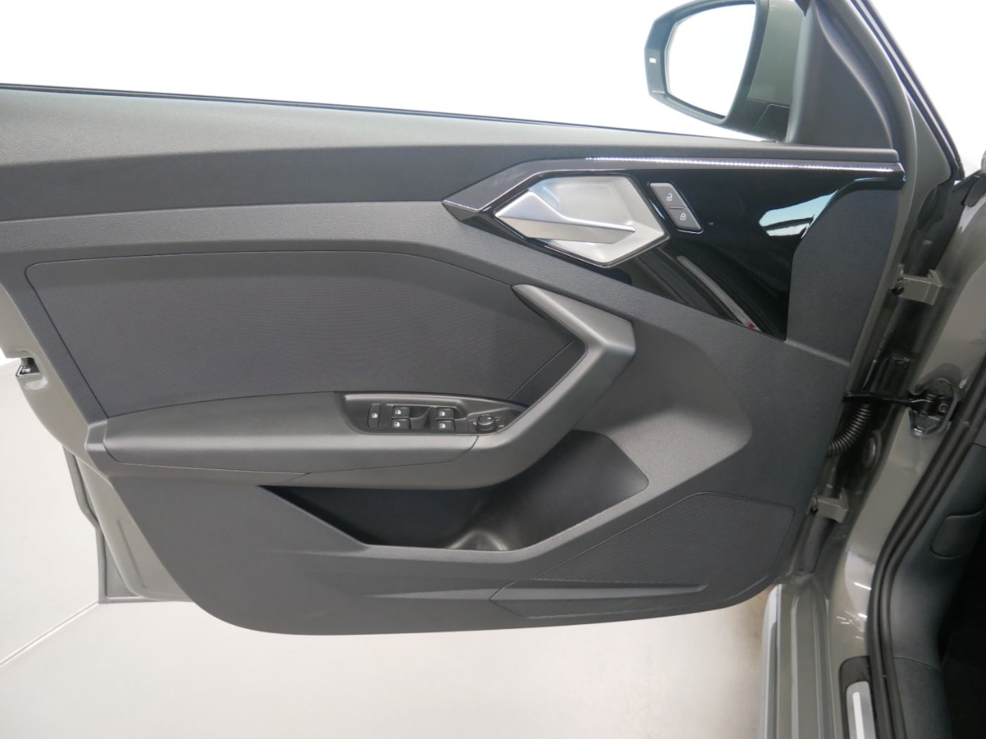 Bild über Audi A1 Sportback S line 25 TFSI S tronic - für weitere Informationen kontaktieren Sie den Audi Partner