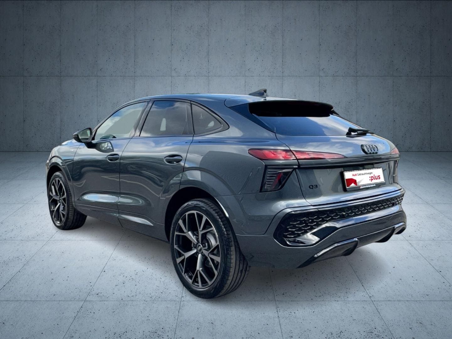 Bild über Audi Q3 Sportback TDI quattro 142 kW S tronic - für weitere Informationen kontaktieren Sie den Audi Partner