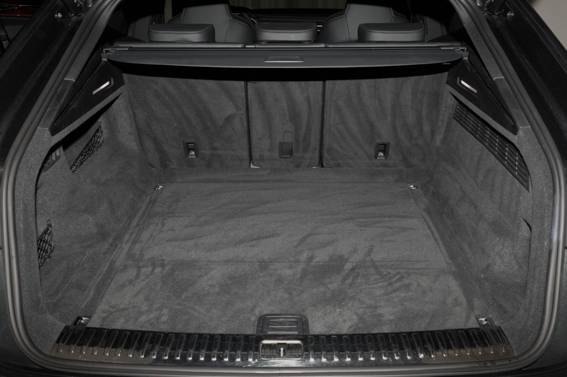 Audi SQ8 SUV