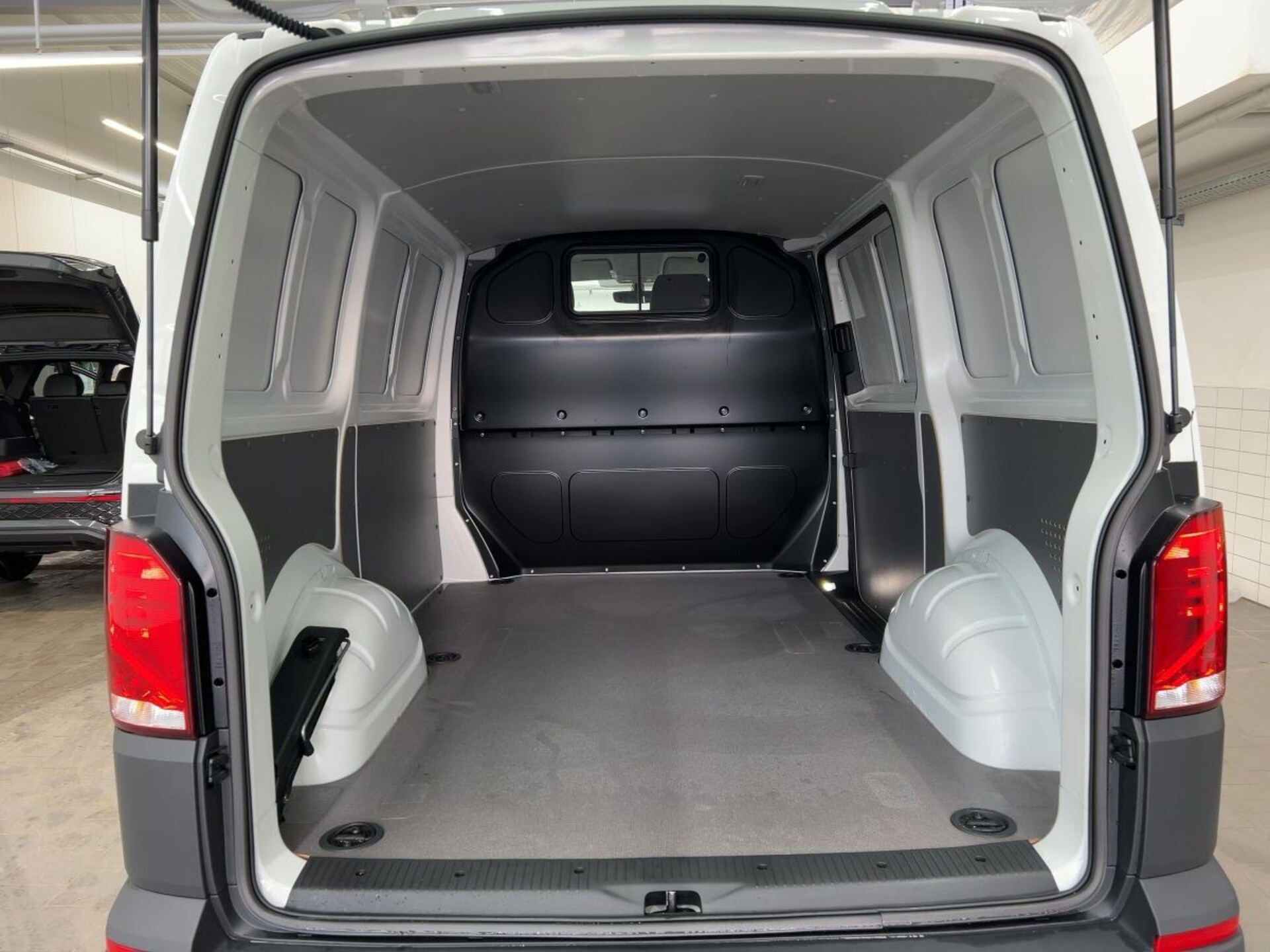 Volkswagen T6.1 Transporter Kasten kurzer Radstand