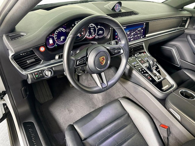 2023 Porsche Panamera