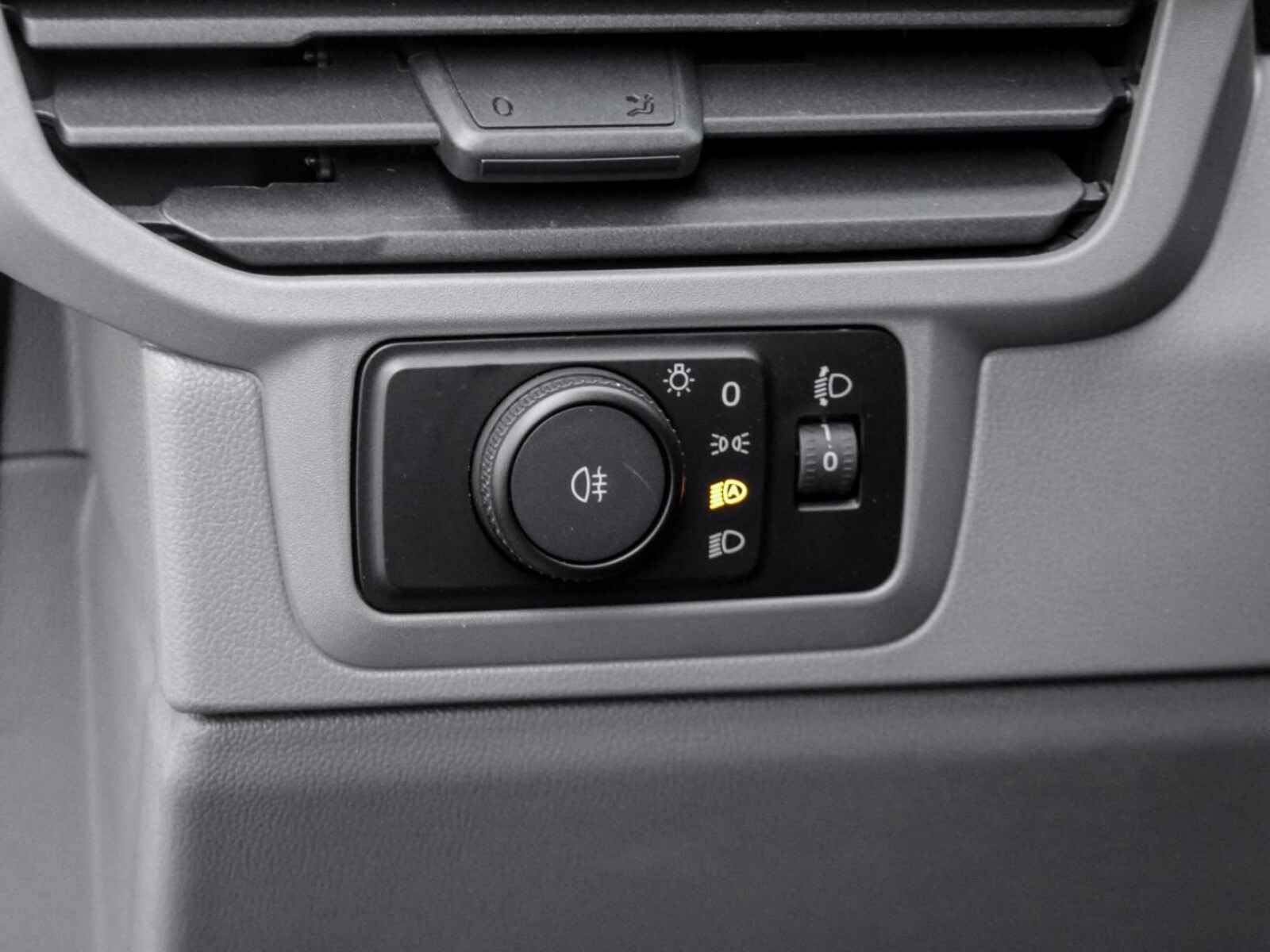 Volkswagen Transporter Kasten langer Radstand – Bild 15