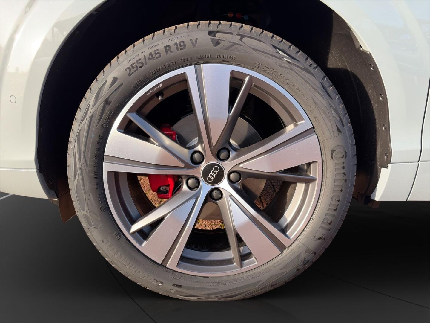 Bild über Audi Q3 Sportback TFSI 110 kW S tronic - für weitere Informationen kontaktieren Sie den Audi Partner