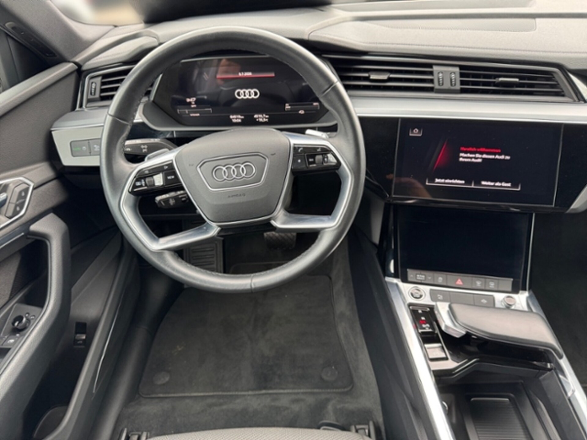 Audi e-tron advanced