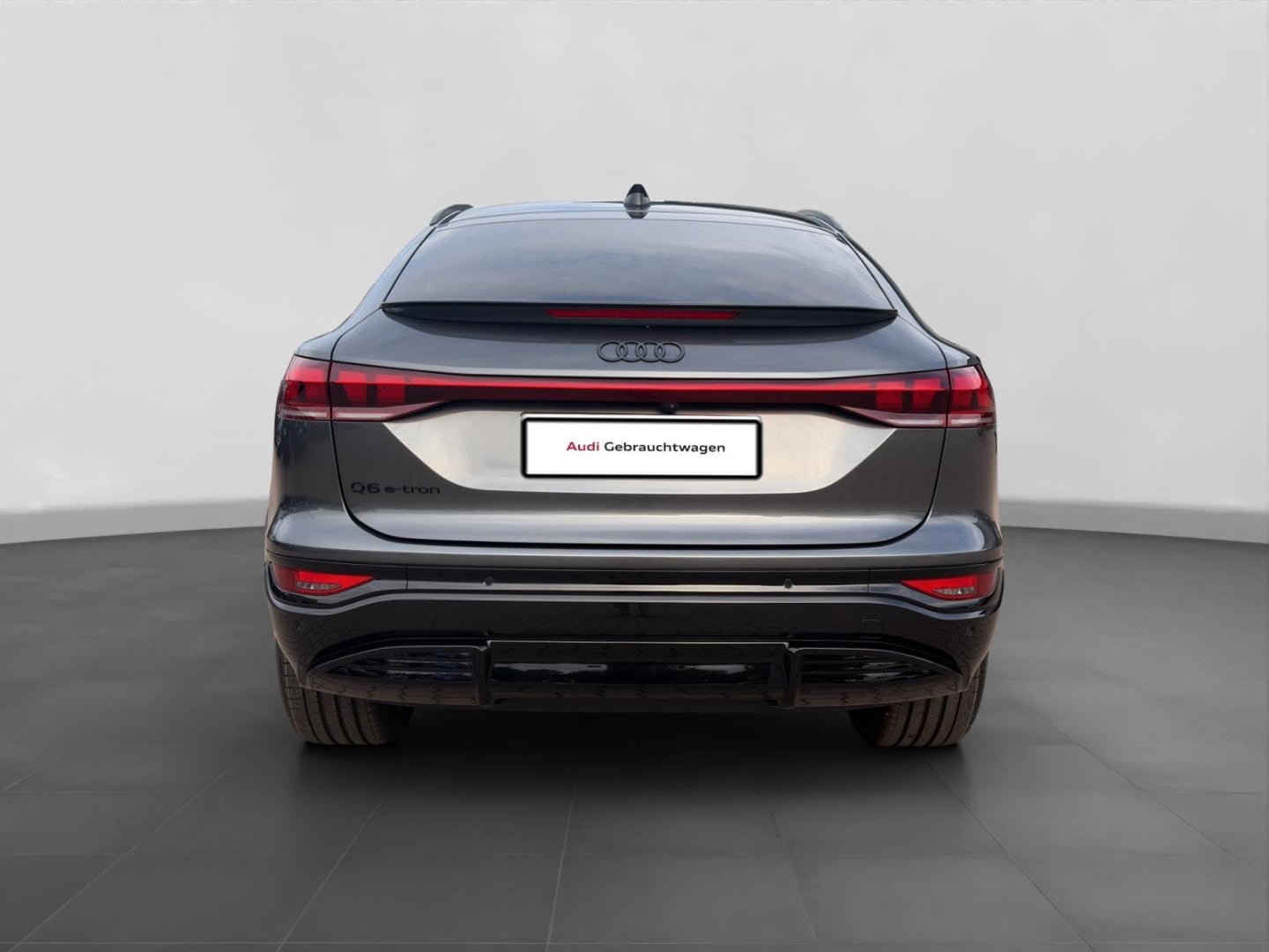 Bild über Audi Q6 Sportback e-tron S line business e-tron performance 225 kW - für weitere Informationen kontaktieren Sie den Audi Partner