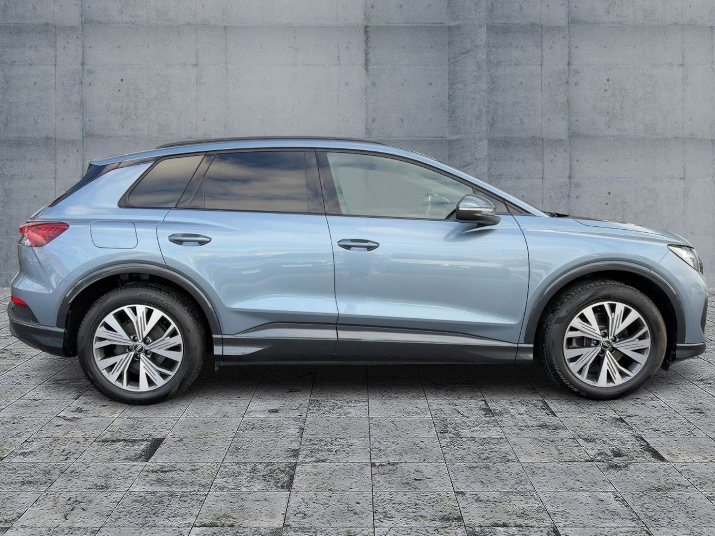 Bild über Audi Q4 e-tron 35 e-tron - für weitere Informationen kontaktieren Sie den Audi Partner