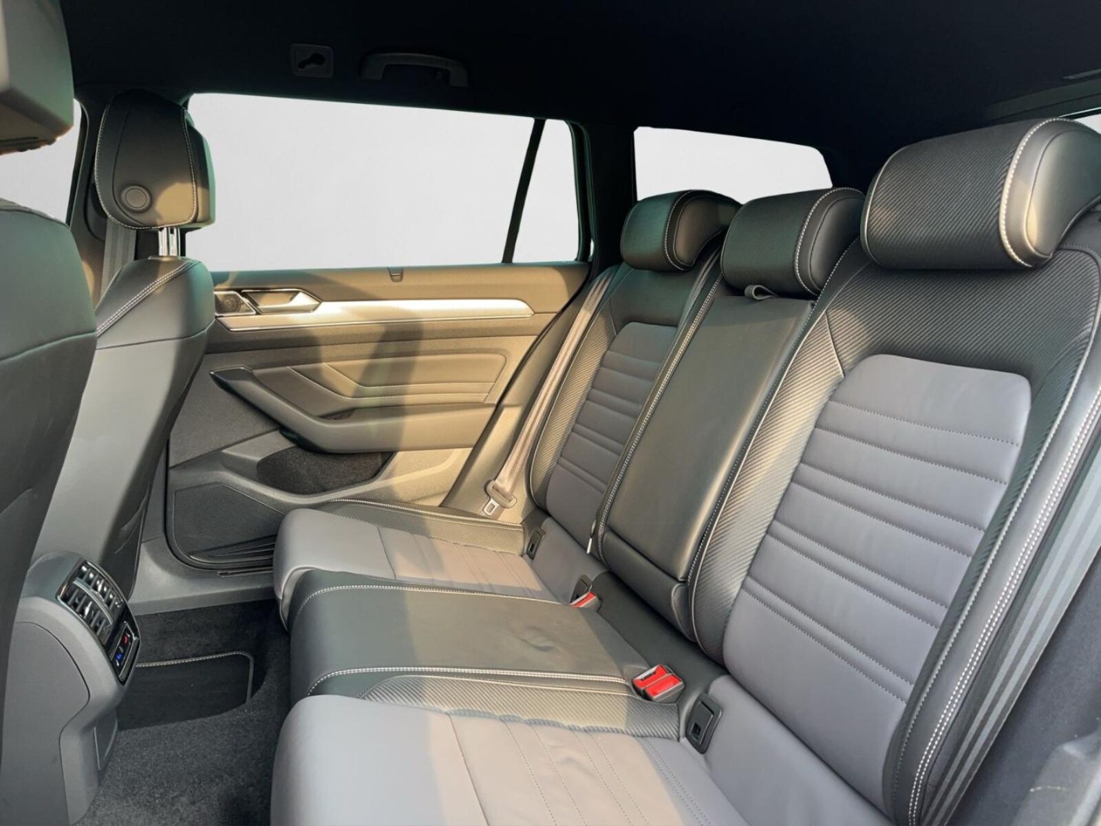 Volkswagen Passat Variant – Bild 14