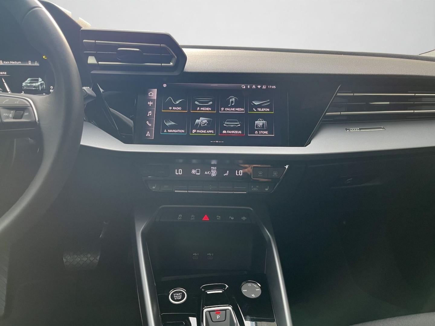 Bild über Audi A3 Sportback S line 30 TFSI S tronic - für weitere Informationen kontaktieren Sie den Audi Partner