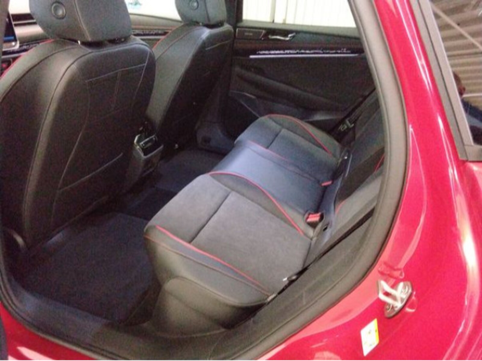 Volkswagen ID.7 Tourer – Bild 8