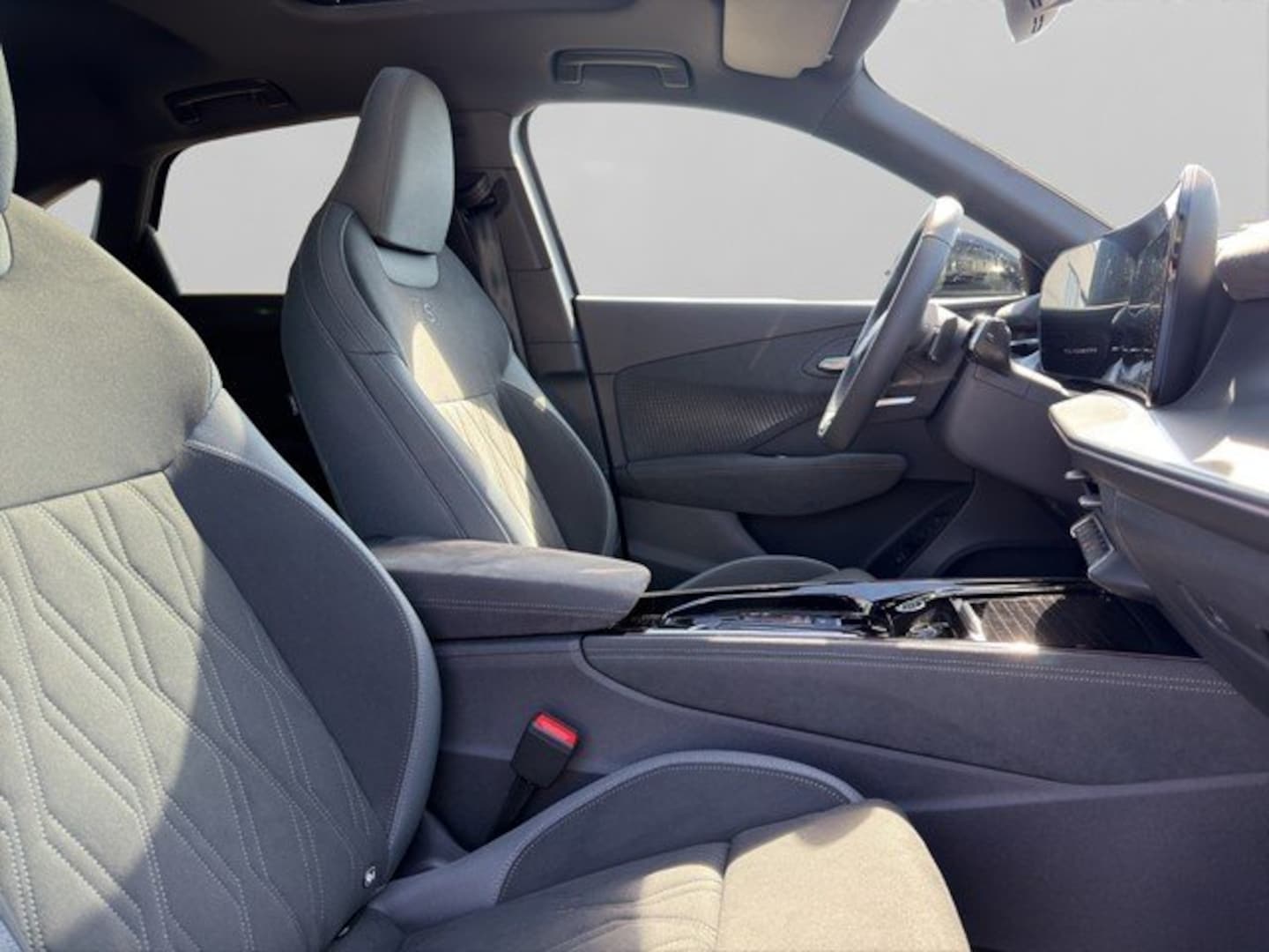 Bild über Audi Q3 Sportback TFSI quattro 195 kW S tronic - für weitere Informationen kontaktieren Sie den Audi Partner
