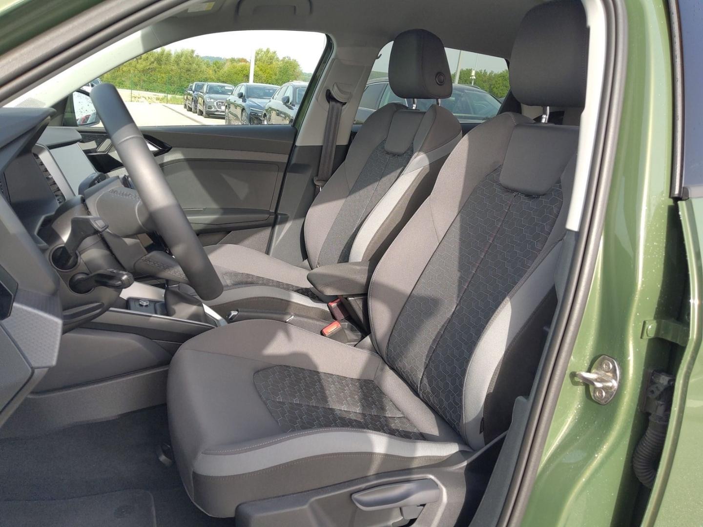 Bild über Audi A1 Sportback advanced 25 TFSI Schaltgetriebe - für weitere Informationen kontaktieren Sie den Audi Partner