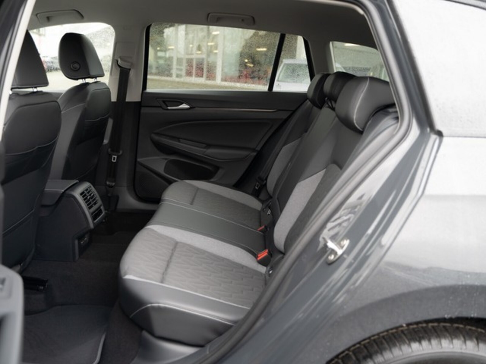 Volkswagen Golf Variant – Bild 8