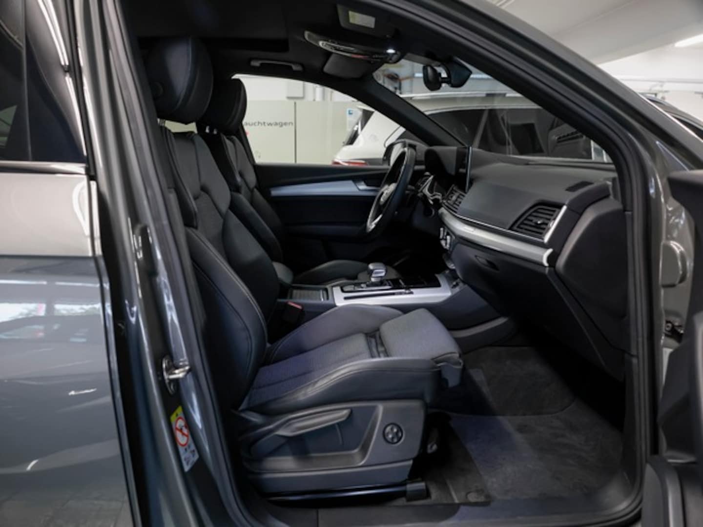 Bild über Audi Q5 Sportback 40 TDI quattro S tronic - für weitere Informationen kontaktieren Sie den Audi Partner