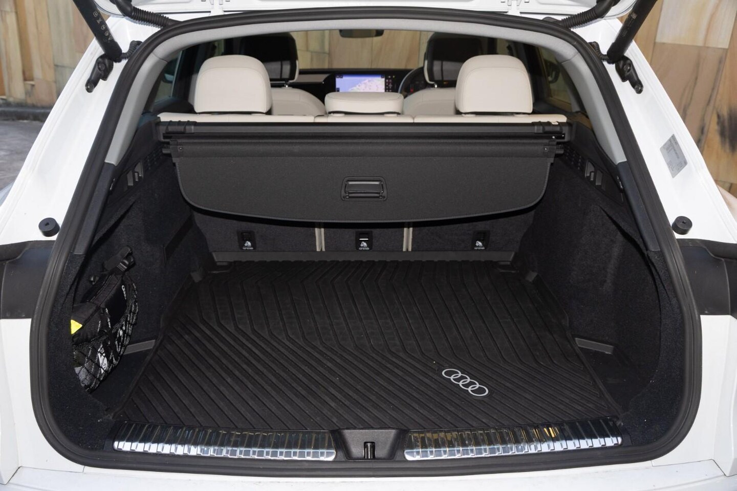 Image about Audi Q5 SUV TFSI 150 kW