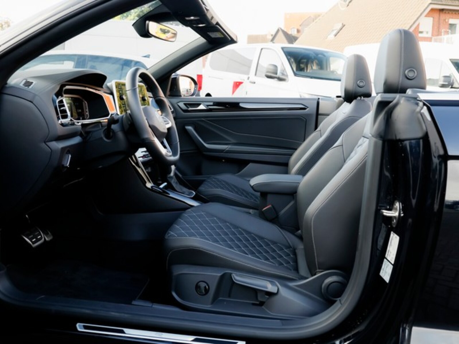 Volkswagen T-Roc Cabriolet – Bild 3